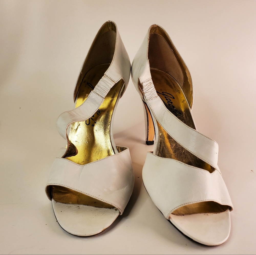 Vintage Glam 70s Open Toed Heels with Angular Strap - Picture 9 of 15
